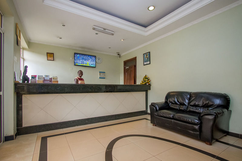 City Royal Resort Hotel Kyambogo  Luaran gambar