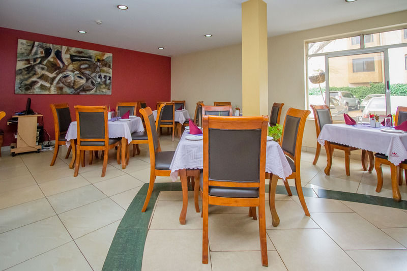 City Royal Resort Hotel Kyambogo  Luaran gambar