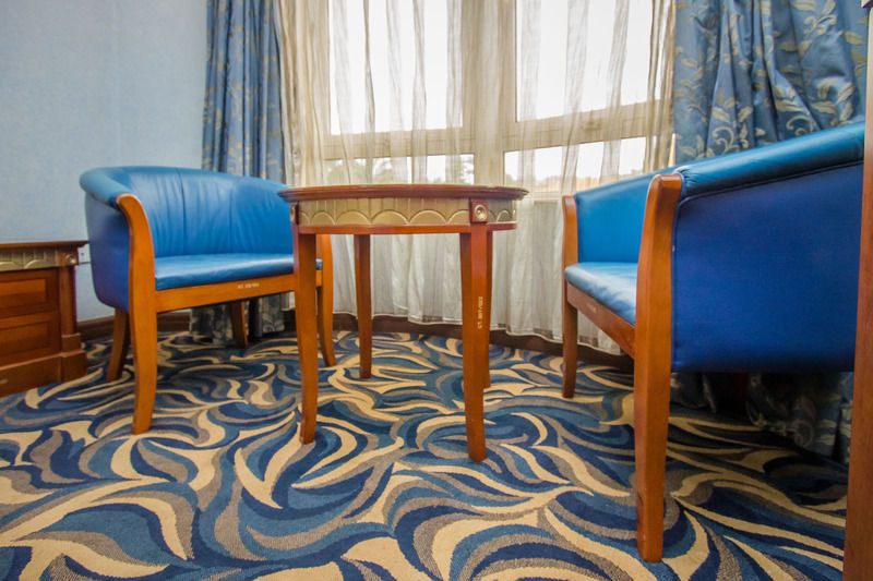 City Royal Resort Hotel Kyambogo  Luaran gambar