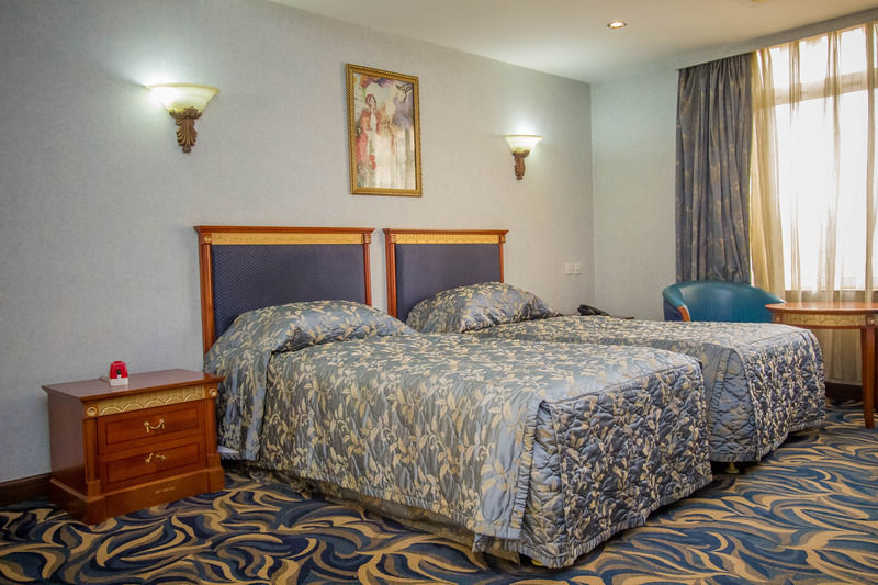 City Royal Resort Hotel Kyambogo  Luaran gambar