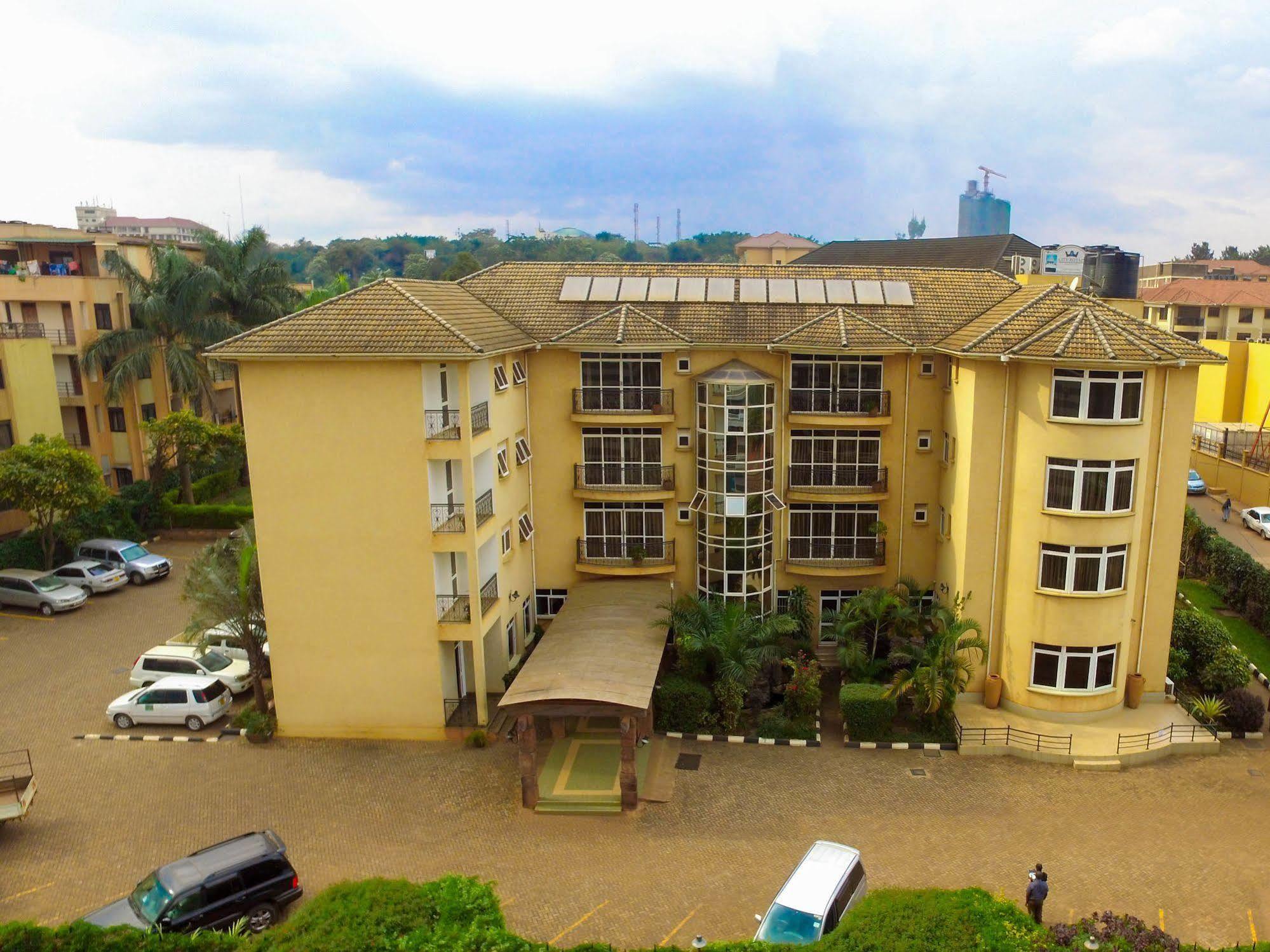 City Royal Resort Hotel Kyambogo  Luaran gambar